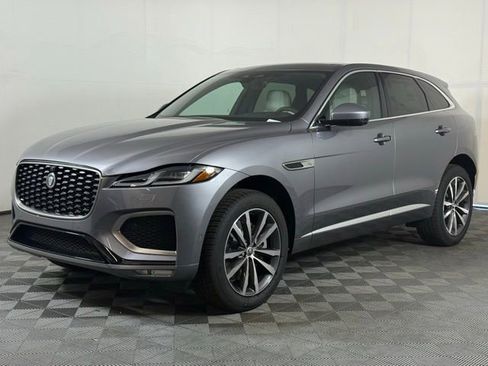 Certified 2026 Jaguar F-PACE R-Dynamic S image 2