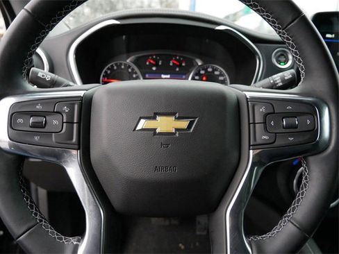 Used 2023 Chevrolet Blazer LT image 17