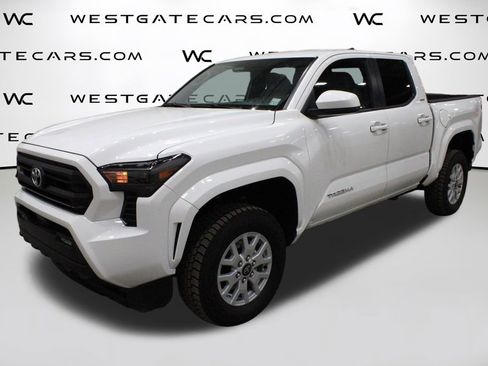 Used 2024 Toyota Tacoma SR5 image 1