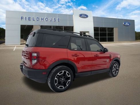 Used 2024 Ford Bronco Sport Outer Banks w/ Tech Package image 12