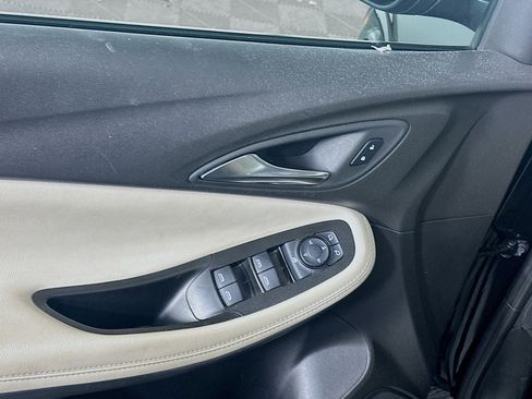 Used 2024 Buick Encore GX Sport Touring image 15