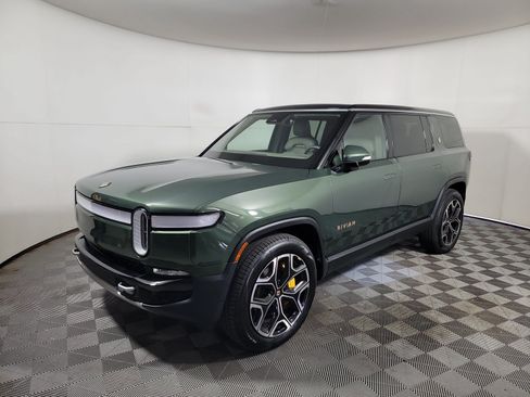 Used 2024 Rivian R1S Adventure AWD/4WD image 1