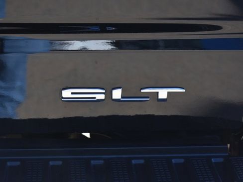 Used 2023 GMC Sierra 1500 SLT w/ SLT Convenience Package image 7