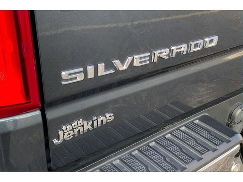 Used 2020 Chevrolet Silverado 1500 LTZ w/ LTZ Premium Package image 9