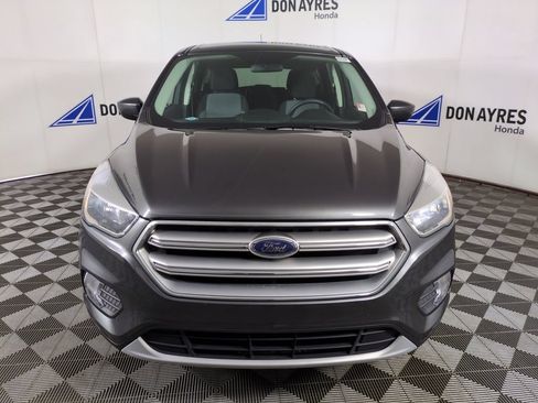 Used 2017 Ford Escape SE FWD image 10