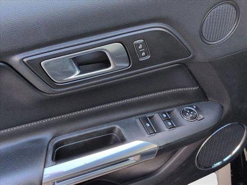 Used 2022 Ford Mustang Premium RWD image 11