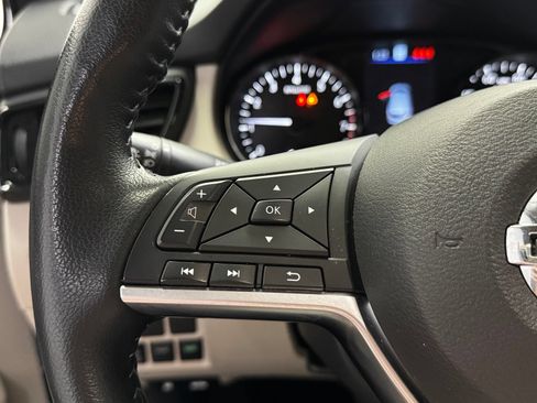 Used 2022 Nissan Rogue Sport SL AWD/4WD image 22
