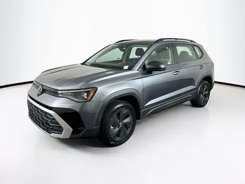 Used 2025 Volkswagen Taos S FWD image 3