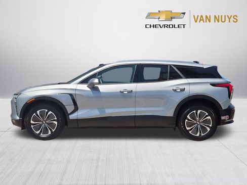 Used 2024 Chevrolet Blazer EV LT AWD/4WD image 8