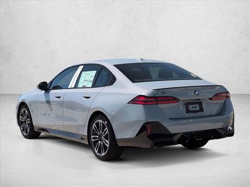New 2026 BMW 530i xDrive w/ M Sport Package AWD/4WD image 9
