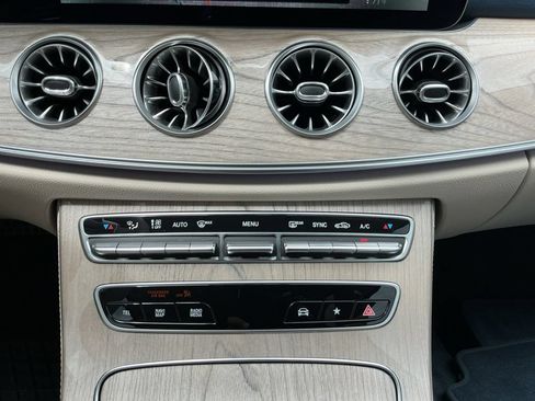 Used 2023 Mercedes-Benz E 450 4MATIC Cabriolet image 30