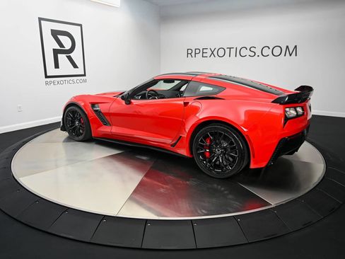 Used 2015 Chevrolet Corvette Z06 w/ 3LZ Preferred Equipment Group RWD image 67