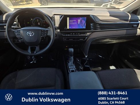 Used 2025 Toyota Camry LE FWD image 13