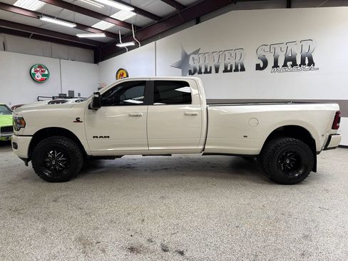 Used 2024 RAM 3500 Laramie w/ Night Edition AWD/4WD image 3
