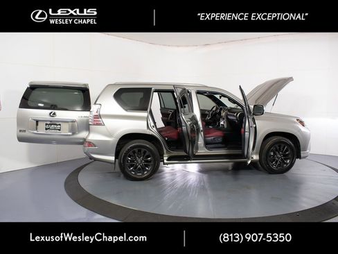 Used 2021 Lexus GX 460 Premium w/ Premium Package AWD/4WD image 17