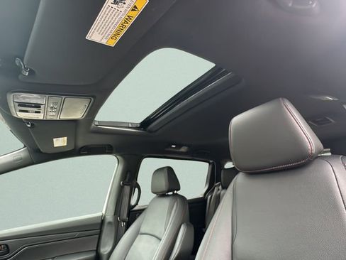 Certified 2024 Honda Odyssey Sport image 15