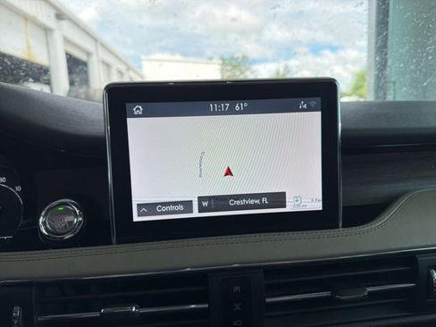 Used 2020 Lincoln Corsair Reserve w/ Appearance Package FWD image 11