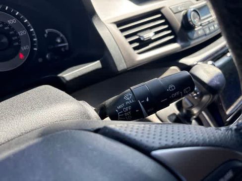 Used 2017 Honda Odyssey EX-L image 17