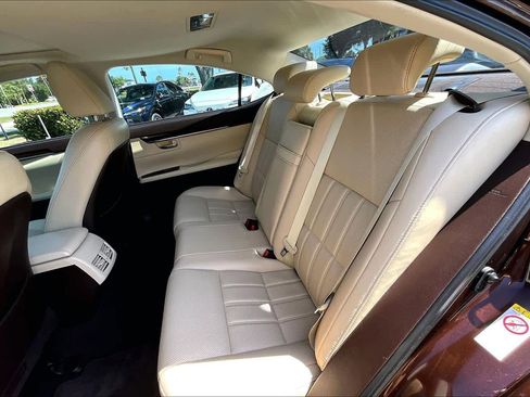 Used 2017 Lexus ES 350 w/ Luxury Package FWD image 21
