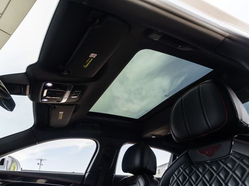Used 2021 Bentley Flying Spur W12 AWD/4WD image 24