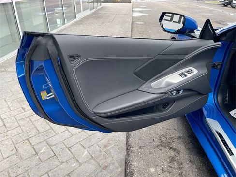 Used 2023 Chevrolet Corvette Stingray w/ Z51 Performance Package image 21