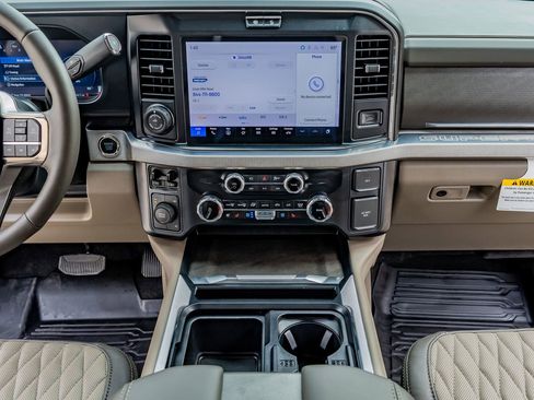 Used 2026 Ford F450 Platinum w/ Platinum Plus Package image 24