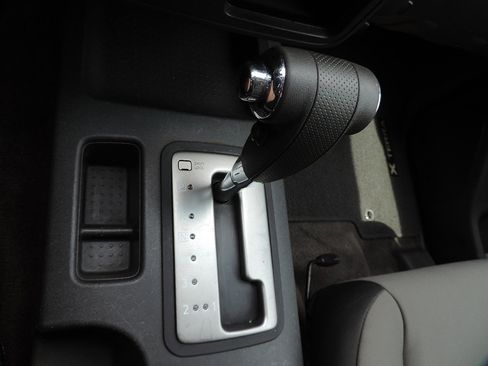 Used 2015 Nissan Xterra S w/ Value Package RWD image 21