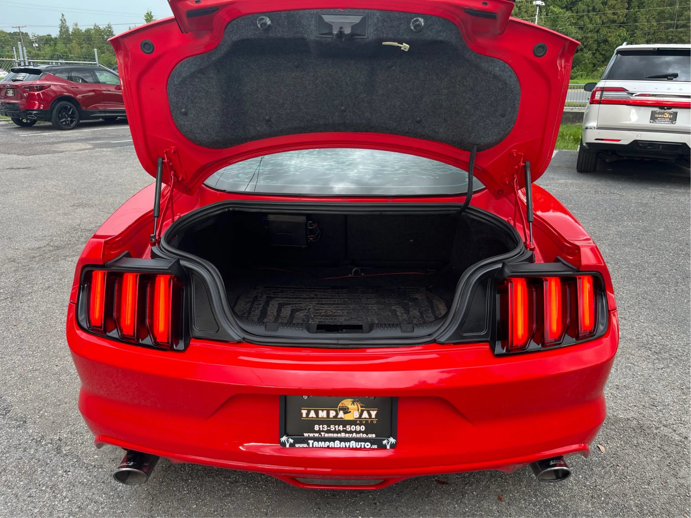 Used 2017 Ford Mustang Coupe RWD image 14