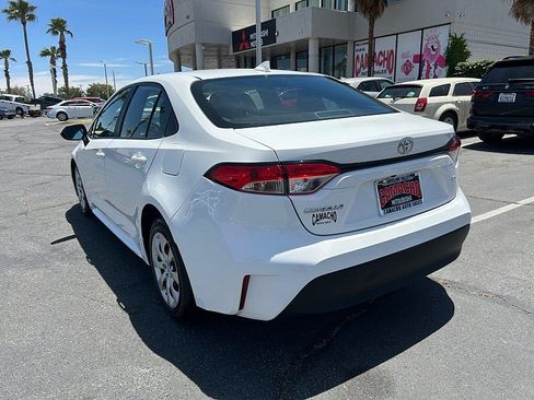 Used 2023 Toyota Corolla LE FWD image 5