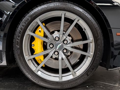 Used 2015 Aston Martin V8 Vantage GT RWD image 27