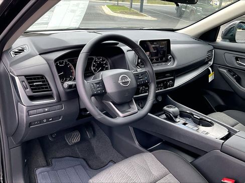 New 2026 Nissan Rogue SV image 8