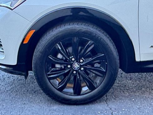 Used 2025 Buick Envista Sport Touring image 28