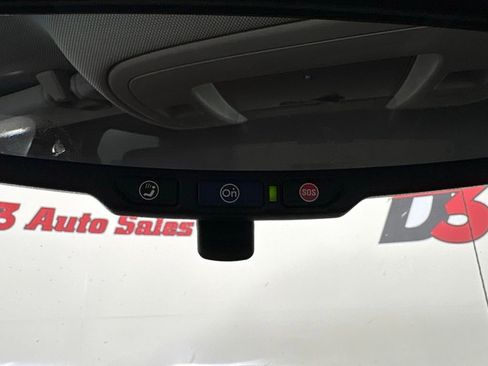 Used 2018 Chevrolet Silverado 1500 Custom w/ Custom Value Package AWD/4WD image 31