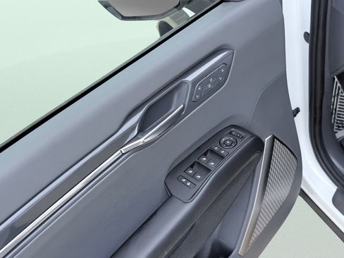 Used 2024 Kia EV9 GT-Line AWD/4WD image 33