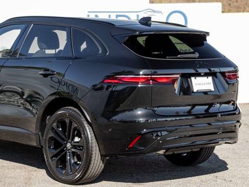 New 2026 Jaguar F-PACE R-Dynamic S image 10