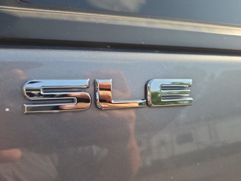 Certified 2020 GMC Terrain SLE FWD image 32