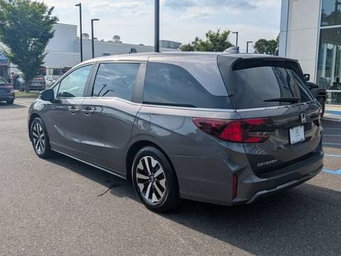 Certified 2026 Honda Odyssey EX-L image 5