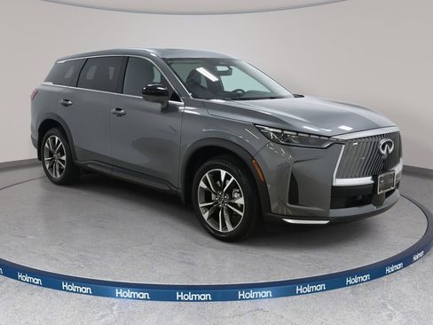 Certified 2026 INFINITI QX60 Pure w/ Cargo Package AWD/4WD image 3