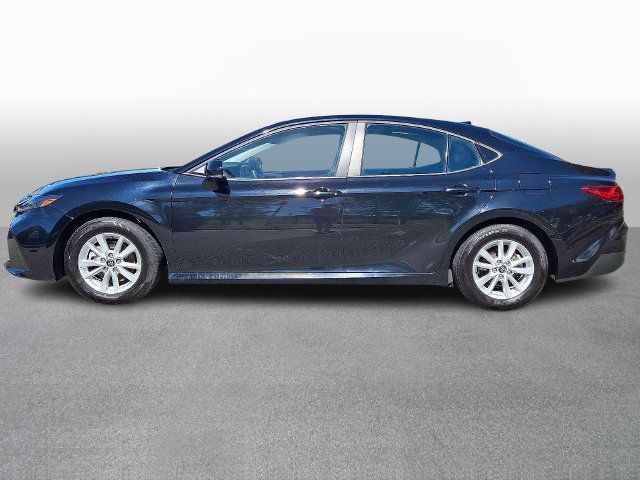 Used 2025 Toyota Camry LE FWD image 7