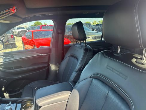 Used 2023 Jeep Grand Cherokee L Overland AWD/4WD image 11