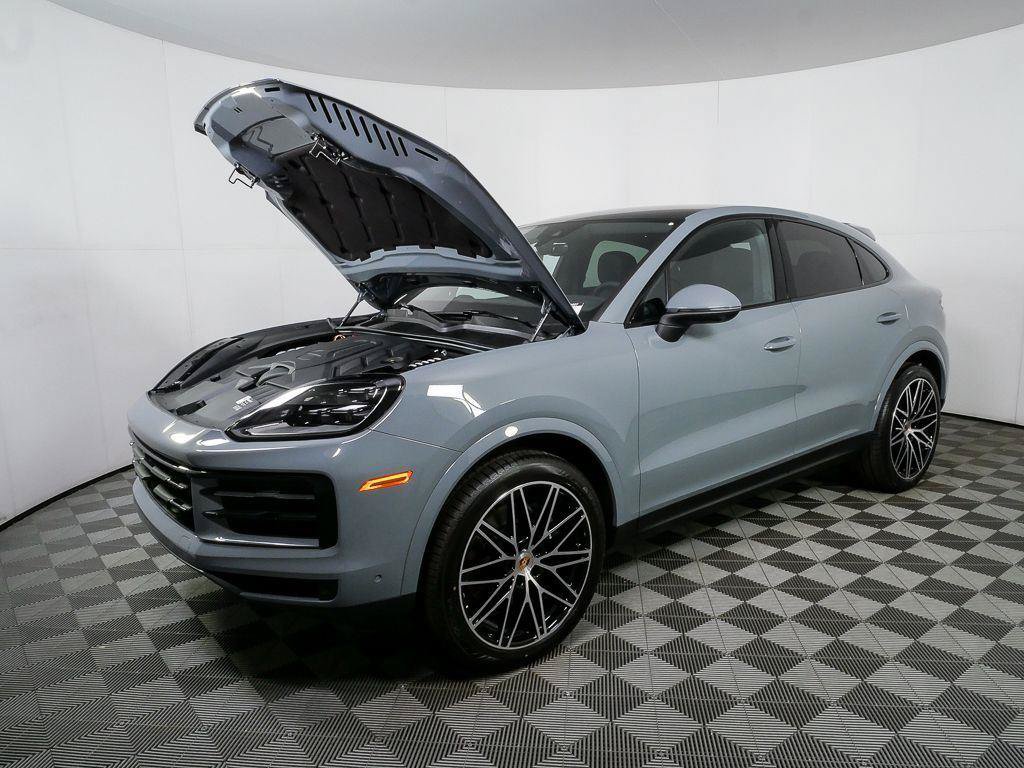 Used 2026 Porsche Cayenne Coupe AWD/4WD image 37