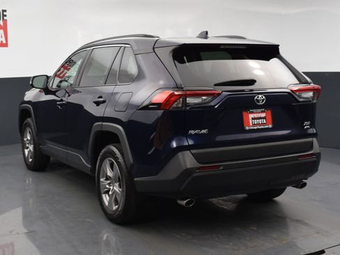Used 2024 Toyota RAV4 XLE AWD/4WD image 3