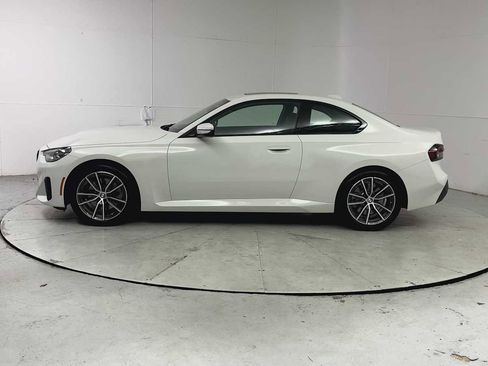 Used 2025 BMW 230i xDrive Coupe w/ Premium Package image 5