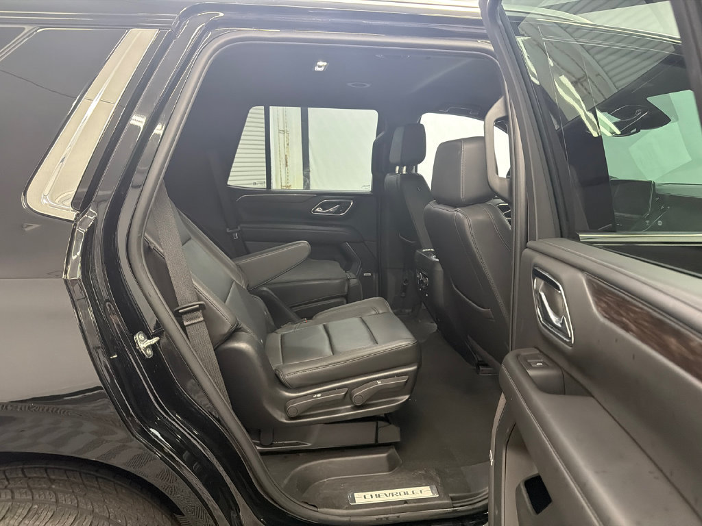Used 2024 Chevrolet Tahoe LT RWD image 16
