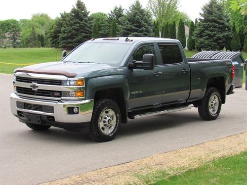 Used 2015 Chevrolet Silverado 2500 LT w/ Z71 Package, Off-Road AWD/4WD image 4