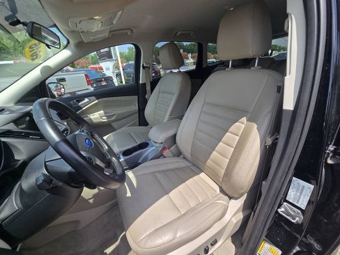 Used 2016 Ford Escape SE w/ SE Leather Comfort Package AWD/4WD image 23