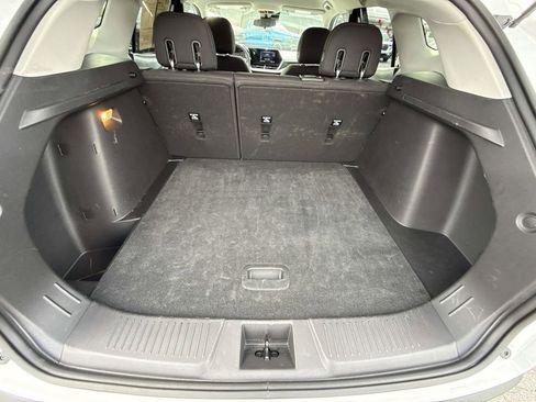 Certified 2025 Chevrolet Trax LS image 29