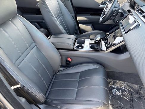 Used 2023 Land Rover Range Rover Velar R-Dynamic S image 19