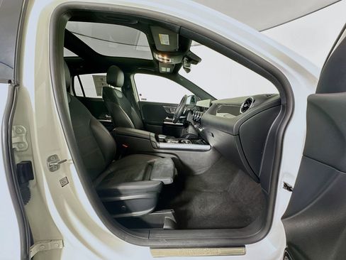 Used 2023 Mercedes-Benz GLA 250 GLA 250 image 32