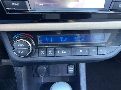 Used 2016 Toyota Corolla L image 12